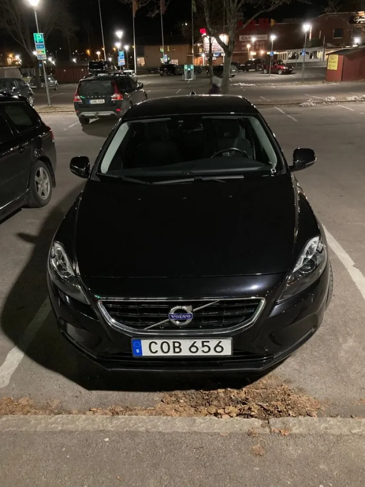 Tradera Volvo V40 D2 Momentum 2015| Biler