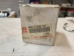 Tradera Yamaha Genuine Accessories 8V0-11635-00| Snescootere