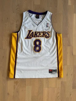 Tradera Y2k Nike Lakers Kobe Bryant jersey M> Basket