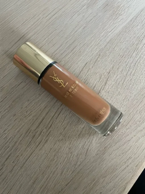Tradera Yves Saint Laurent Touche Éclat foundation> Makeup
